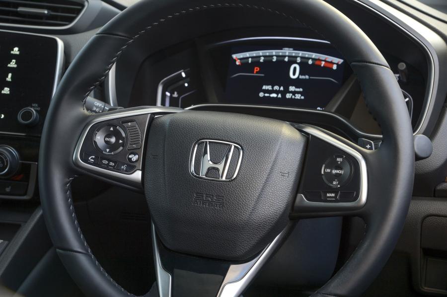 Панель приборов Honda CR-V 2017 года  (ZA) (фото 10 из 23)